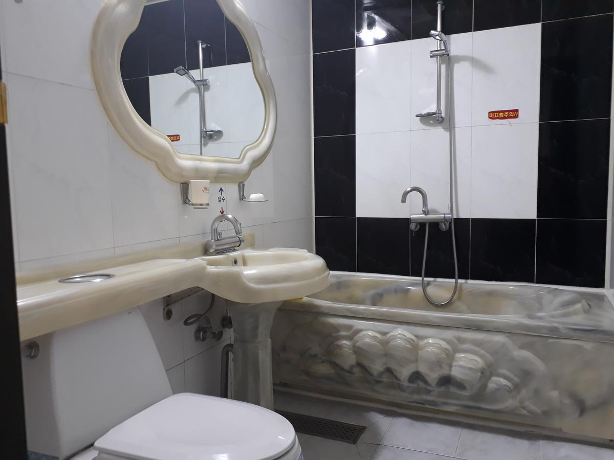 Diamond Motel Sacheon Eksteriør bilde